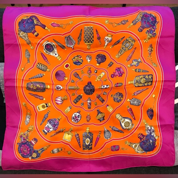 Hermes Accessories - HERMES Carre65 Silk Scarf- 26”x 26” ❤️🧡